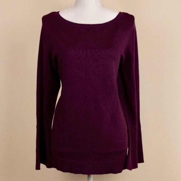 Lane Bryant Sweaters - NWOT LANE BRYANT Sweater w/ Bell Sleeve Size 14/16